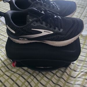 Brooks Revel Black and White Running Shoes